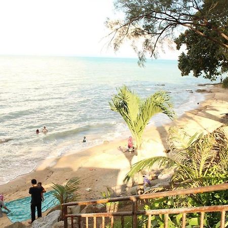 New Seaview Cozy Modern Beach House Танджунг-Бунга Экстерьер фото